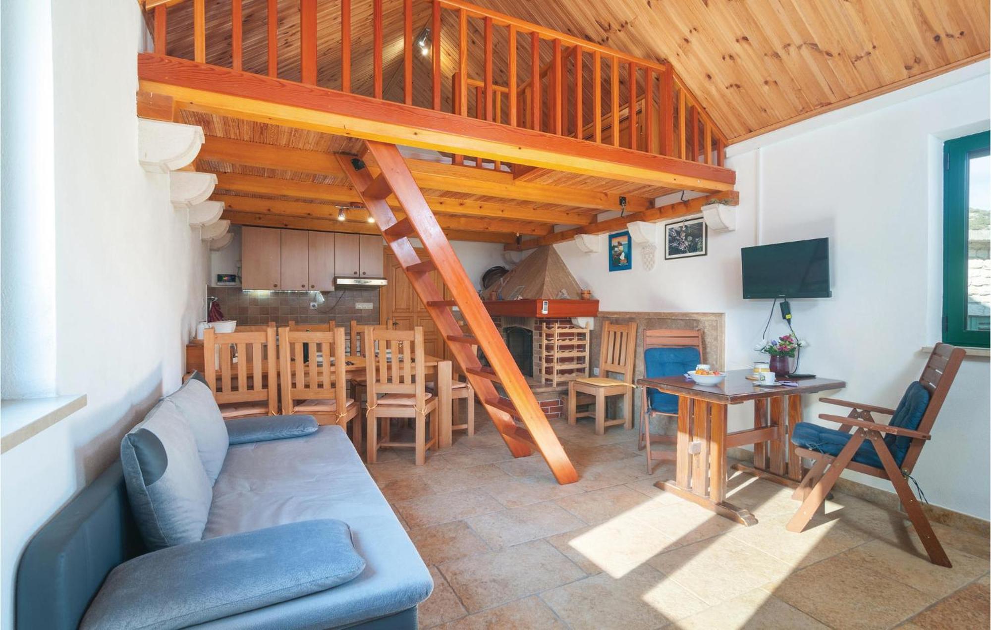 1 Bedroom Awesome Home In Постіра Екстер'єр фото